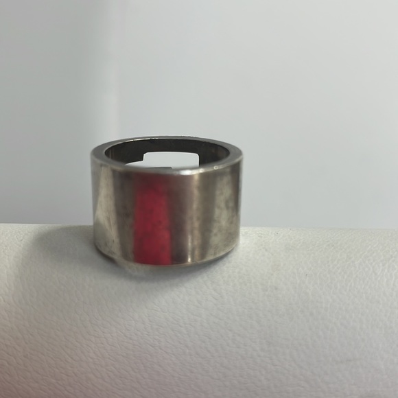 Gucci Wide Band  Sterling Silver Signature G Ring. - Picture 3 of 7